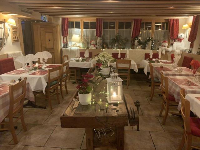 Auberge De L'Ours Vers L'Eglise Zewnętrze zdjęcie