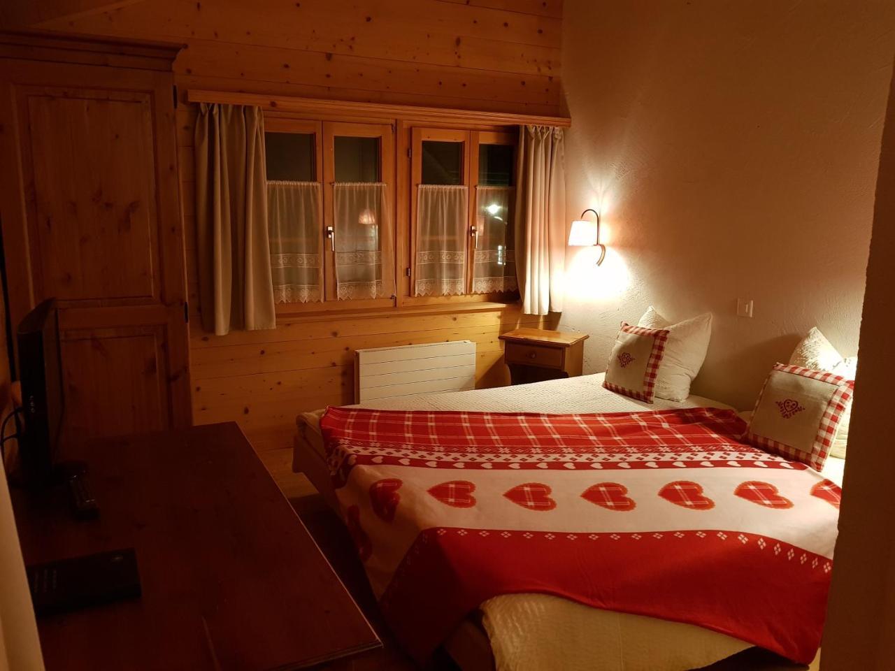 Auberge De L'Ours Vers L'Eglise Zewnętrze zdjęcie